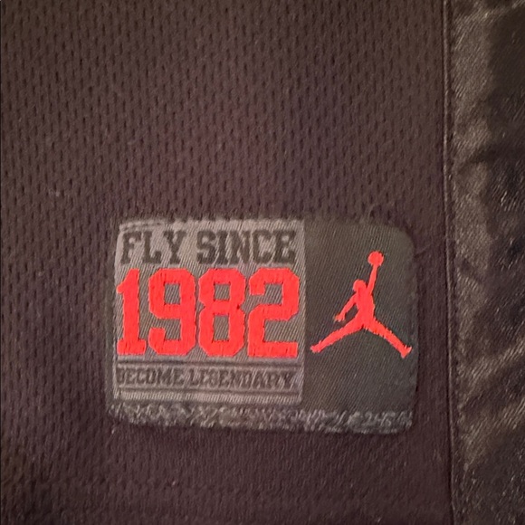 Air Jordan Kids Black and Red Air 23 Jersey. Size 8-10 - Picture 4 of 5